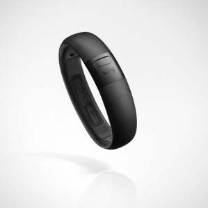 Nike-FuelBand-SE-WM0110_003_A